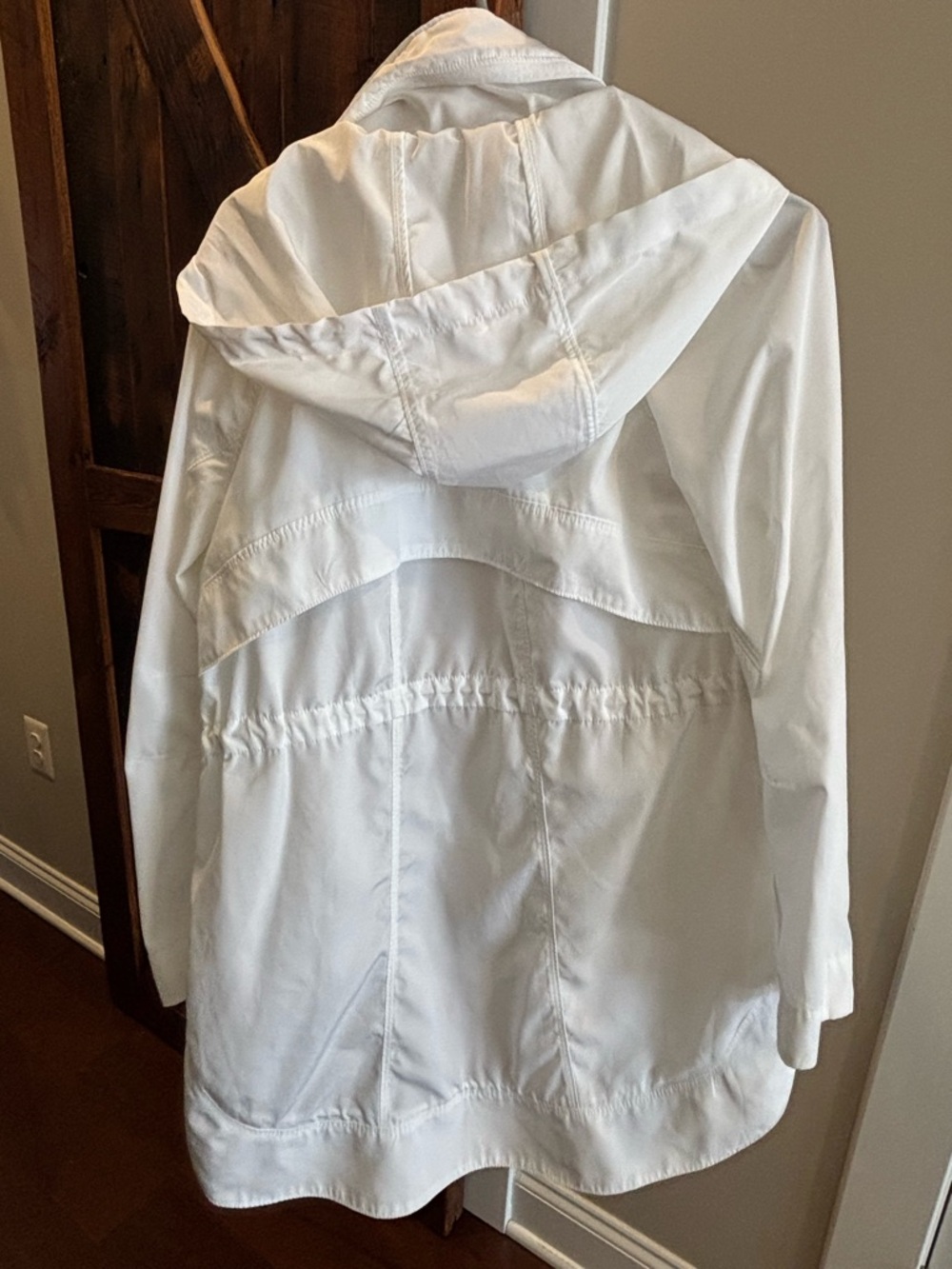 EUC Athleta Rain Jacket medium - Picture 7 of 11